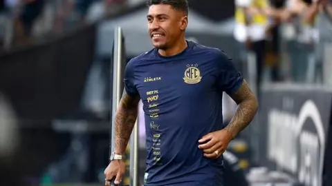 “巴黎奥运中国运动员六幕动容瞬间精选”